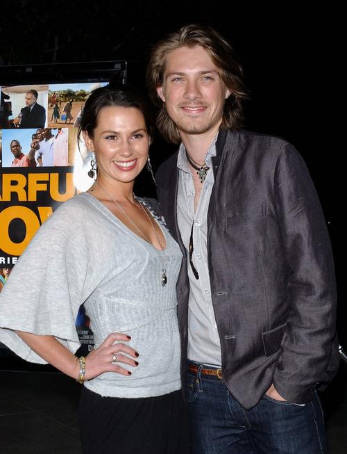 Taylor Hanson e sua esposa Taylor Hanson e sua esposa