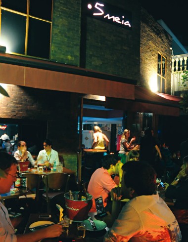 5Meia atrai turmas de gente jovem e bonita