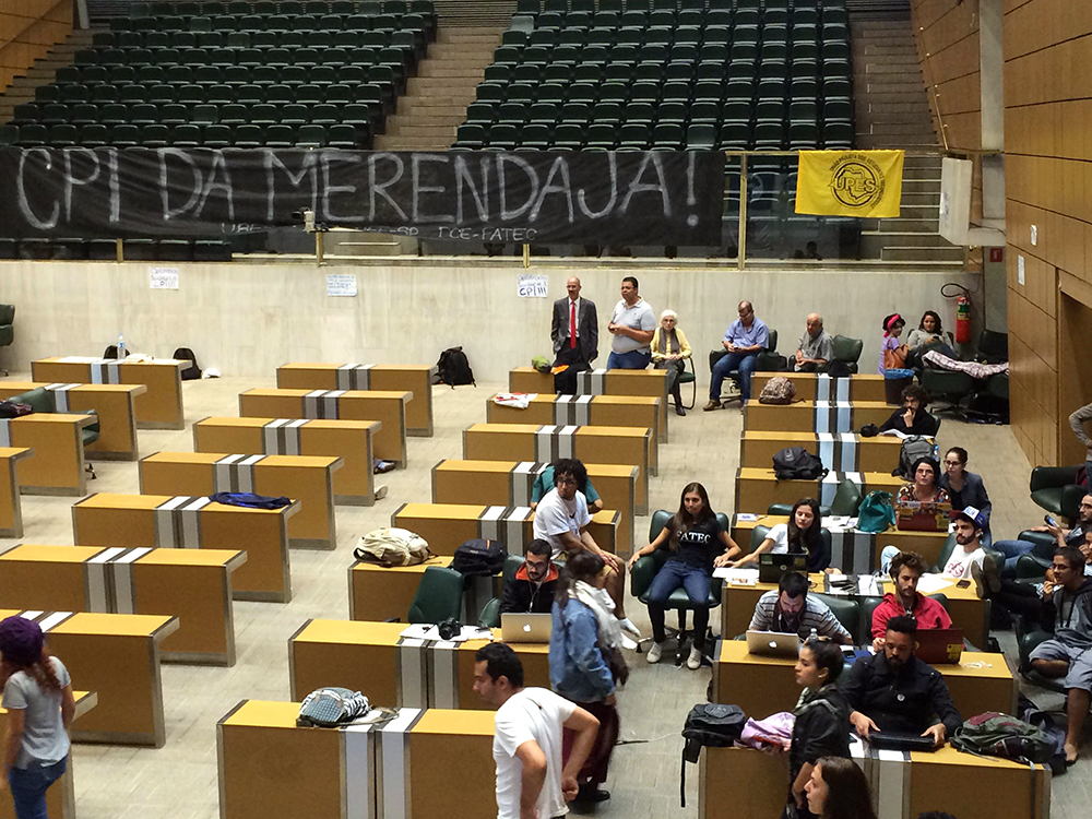 Desocupação da Assembleia Legislativa é determinada pela Justiça