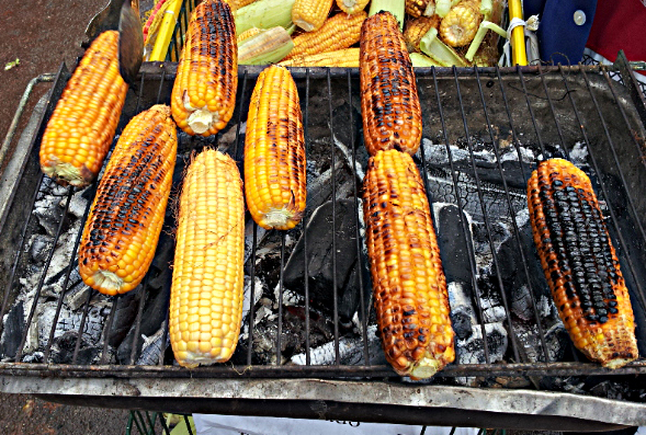 Restaurantes têm quitutes típicos de festa junina