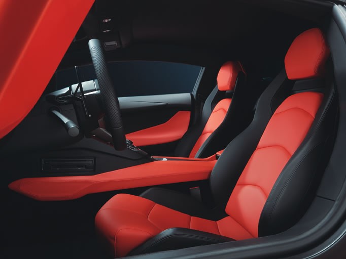 O Aventador chega a São Paulo