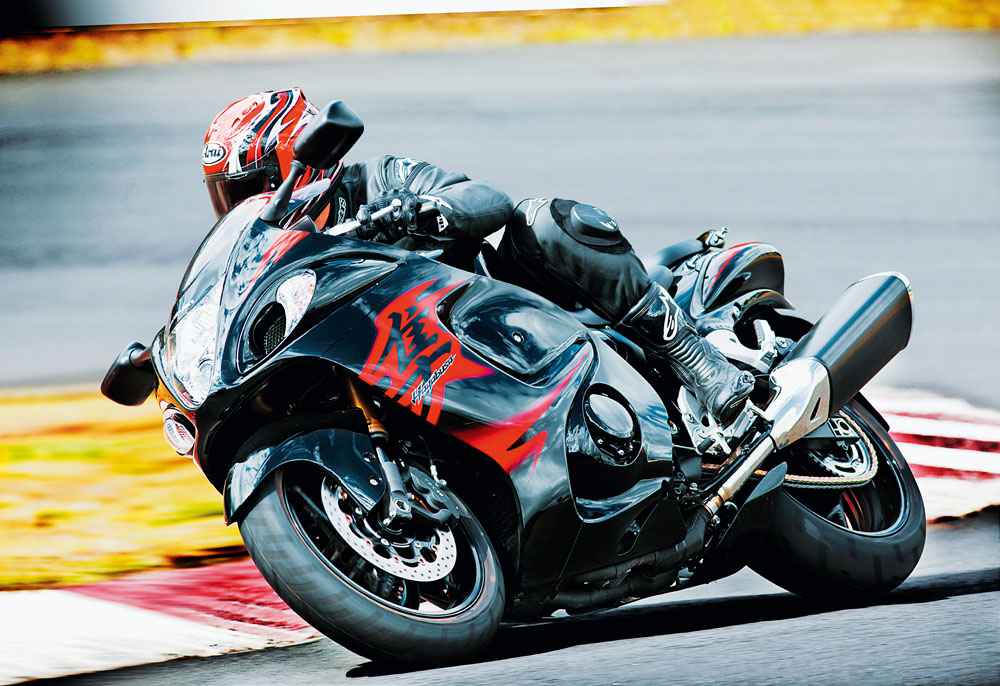 Motociclistas querem quebrar recorde mundial