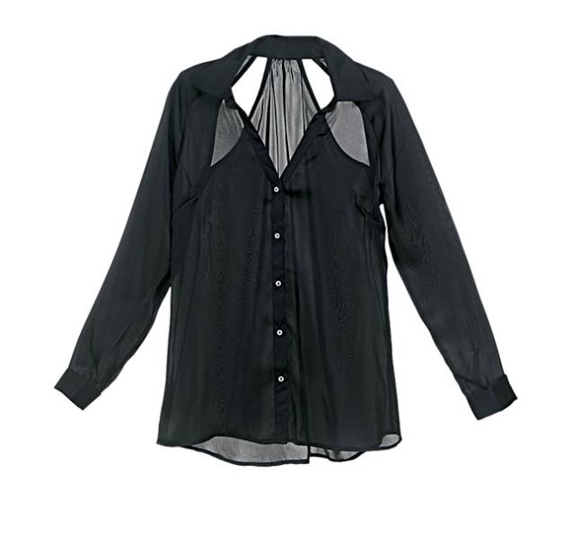 Para o trabalho. Camisa de viscose com aberturas discretas. R$ 79,90. Anne Fontaine para C&A, Shopping Iguatemi, tel.: 2131-0004, www.cea.com.br. Para o trabalho. Camisa de viscose com aberturas discretas. R$ 79,90. Anne Fontaine para C&A, Shopping Iguatemi, tel.: 2131-0004, www.cea.com.br.