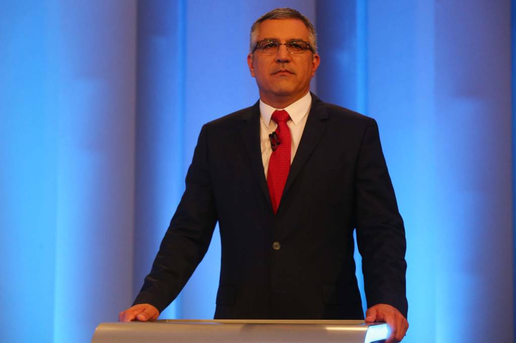 “Temos um estoque garantido”, afirma Padilha sobre vacina