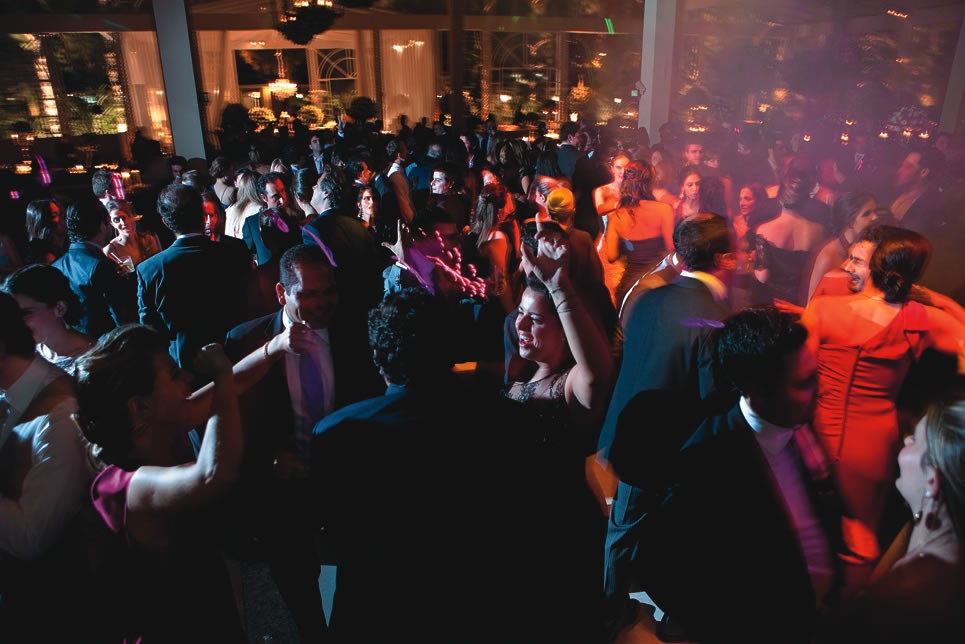 DJ cobra 8.000 reais para animar casamentos badalados