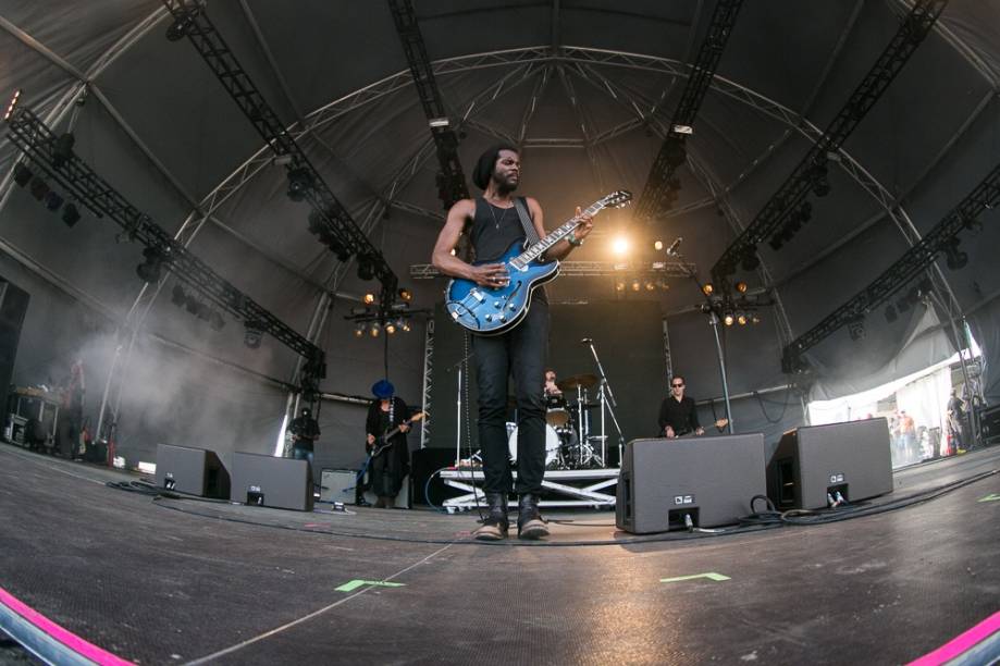 Gary Clark Jr. no 2º dia de shows do Lollapalooza 2013