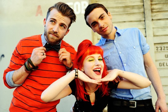 A banda Paramore, em nova formação: trio irá contratar músicos A banda Paramore, em nova formação: trio irá contratar músicos