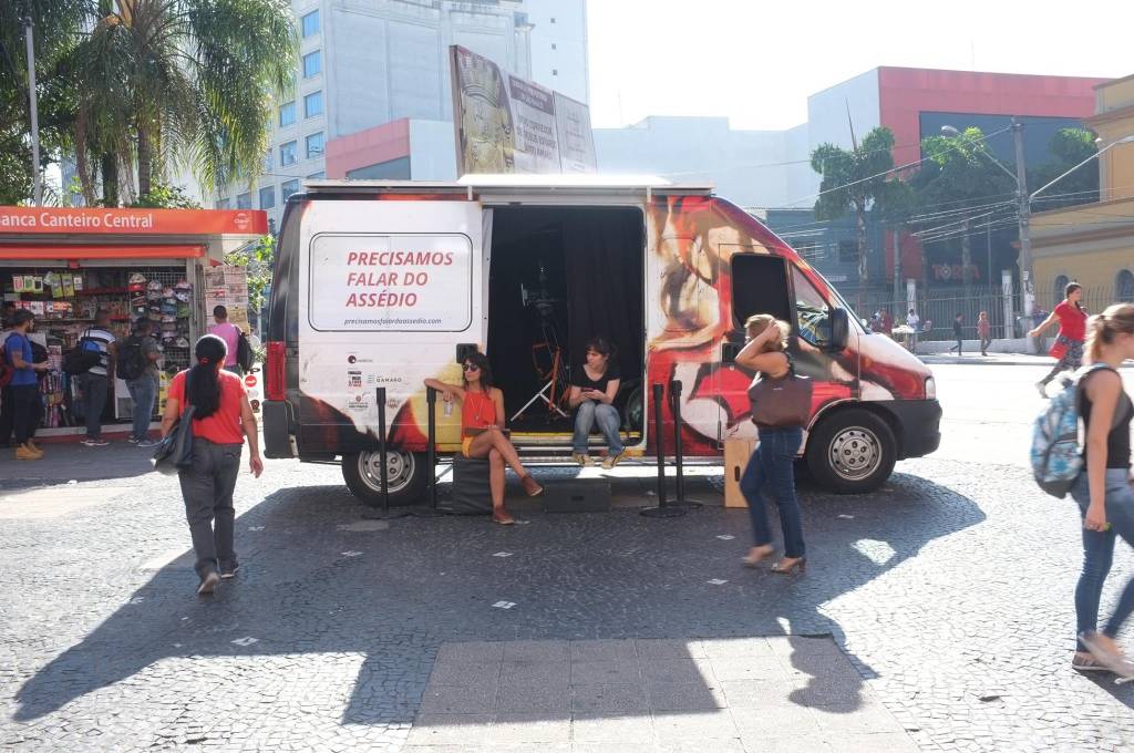 Van registrará depoimentos de mulheres assediadas