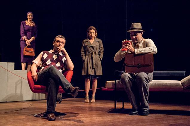 Ilana Kaplan, Marco Antônio Pâmio, Vera Zimmermann e Marat Descartes: equilíbrio entre o riso e o drama em O Terraço Ilana Kaplan, Marco Antônio Pâmio, Vera Zimmermann e Marat Descartes: equilíbrio entre o riso e o drama em O Terraço