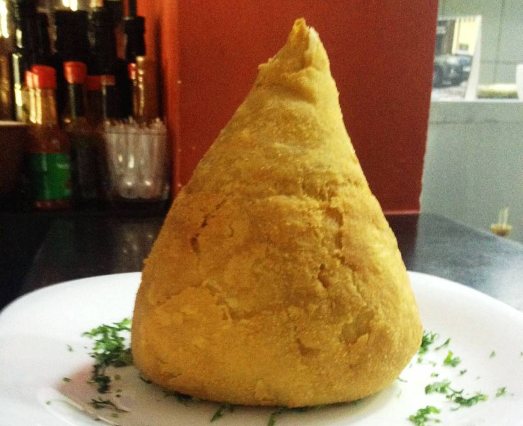 O desafio da coxinha gigante continua (agora em novo endereço)