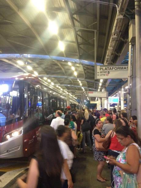 Tumulto na Estação Pinheiros