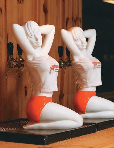 Hooters volta com nova unidade na Vila Olímpia