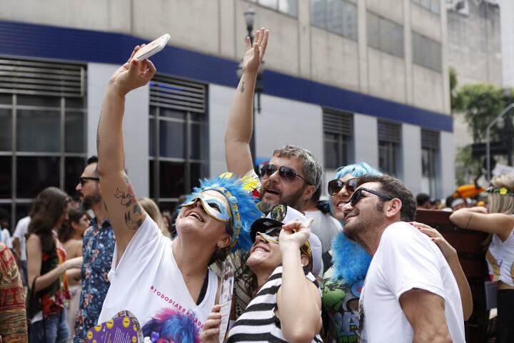 O bloco Tarado Ni Você reuniu os paulistanos no centro da cidade