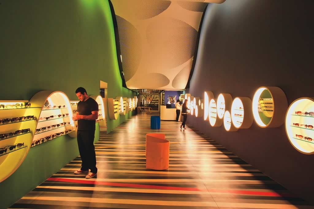 Filho do comandante Rolim tem sucesso à frente de rede de óticas