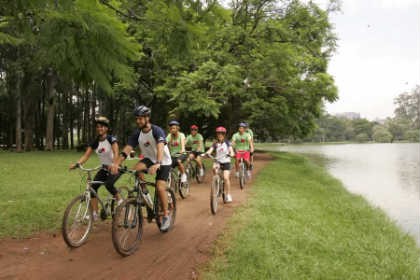 Academias criam atividades ao ar livre para não perder clientes