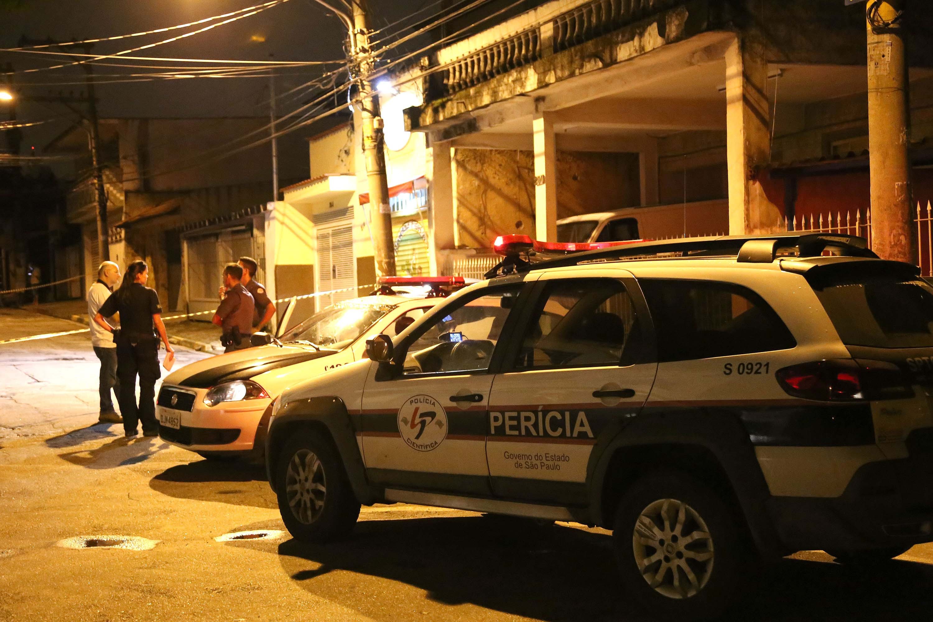 PM de folga morre durante assalto a pizzaria