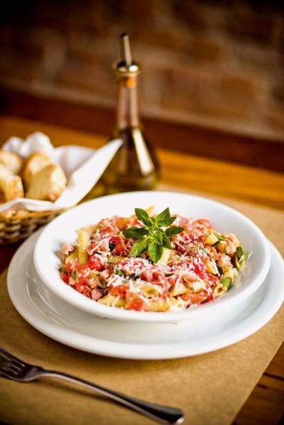O penne à matriciana: uma das massas do cardápio O penne à matriciana: uma das massas do cardápio