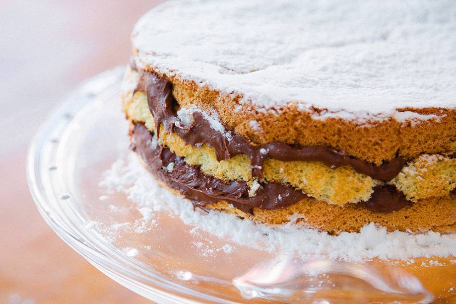 Bolo bem-casado: recheio de Nutella Bolo bem-casado: recheio de Nutella