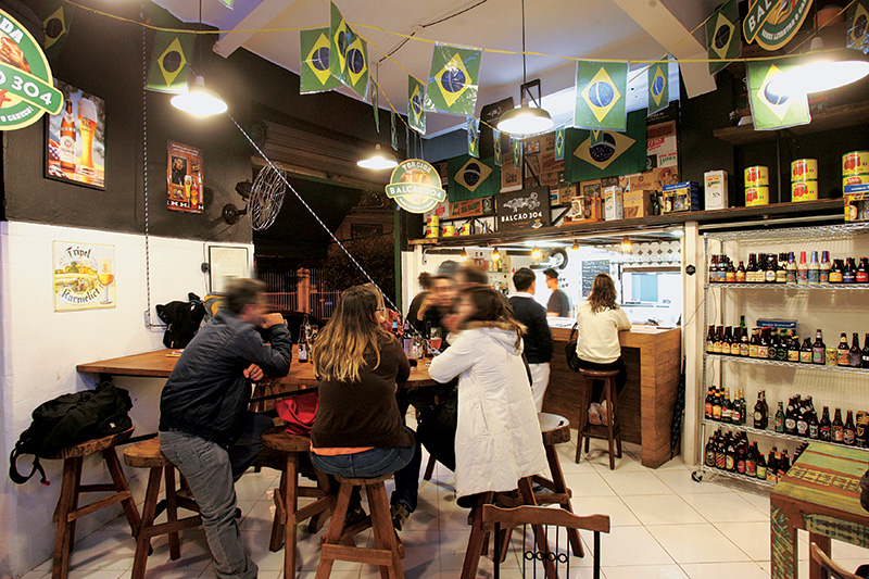 O salão sem frescuras: híbrido de boteco e empório O salão sem frescuras: híbrido de boteco e empório