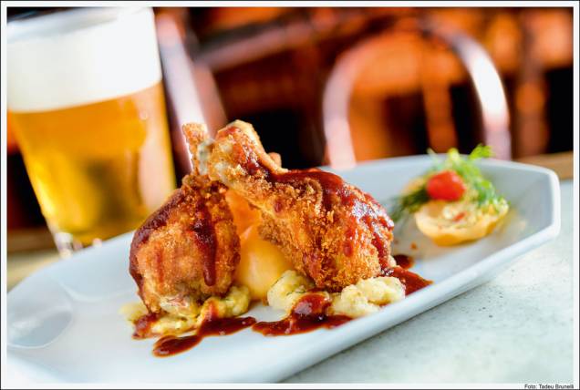 Coxinhas de frango Coxinhas de frango