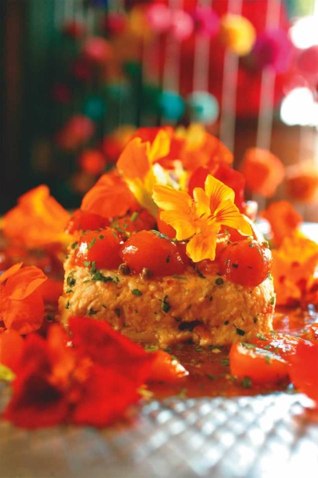 Bufê de almoço do endereço de cozinha rápida Bistro da Sara Bufê de almoço do endereço de cozinha rápida Bistro da Sara