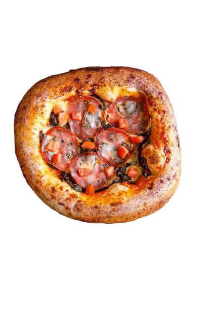 Paternopoli tem massa de fermentação alongada, brócolis aprilatico em conserva, o embutido soppressata e queijo caciocavallo defumado Paternopoli tem massa de fermentação alongada, brócolis aprilatico em conserva, o embutido soppressata e queijo caciocavallo defumado