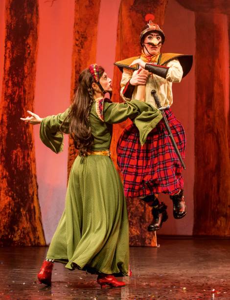 Interpretação da peça: Bruxas da Escócia Interpretação da peça: Bruxas da Escócia