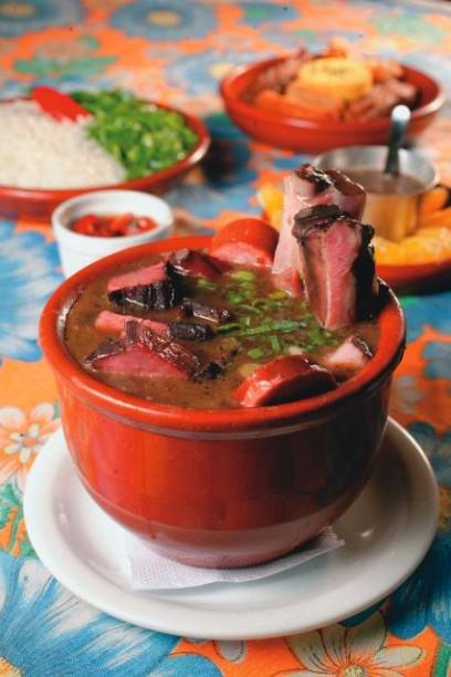 Feijoada servida aos sábados no Canto Madalena Feijoada servida aos sábados no Canto Madalena