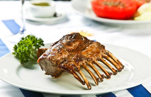 Carré de cordeiro Carré de cordeiro