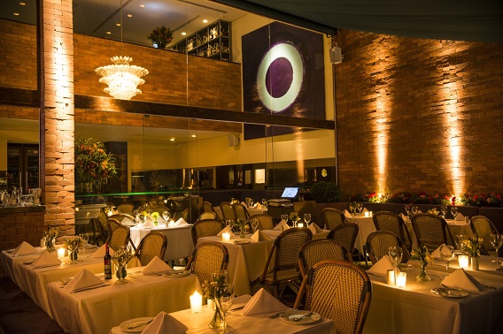 Salão do Le Bilboquet Salão do Le Bilboquet