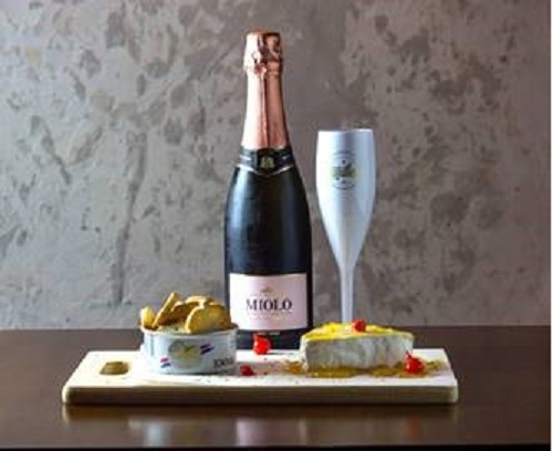 Champanharia Natalício