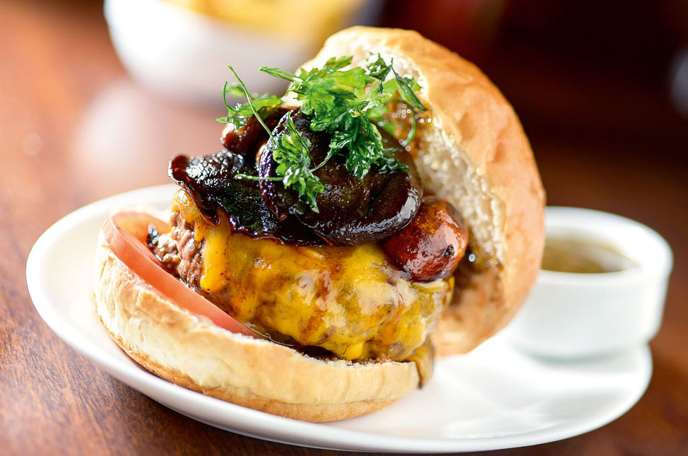 chipsburger_osaka-burger-em-bx_tbf3814-jpg.jpeg
