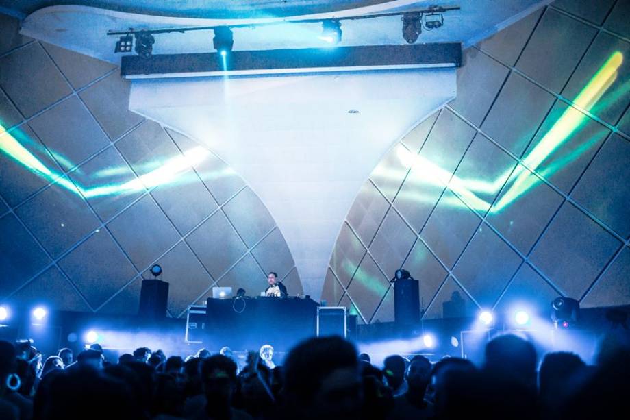 Cine Joia: balada reúne moderninhos para shows e baladas Cine Joia: balada reúne moderninhos para shows e baladas