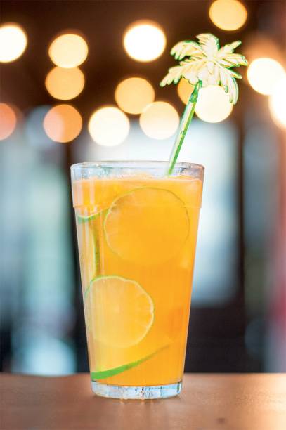 Citric bombay: tangerina, limões e gim Citric bombay: tangerina, limões e gim