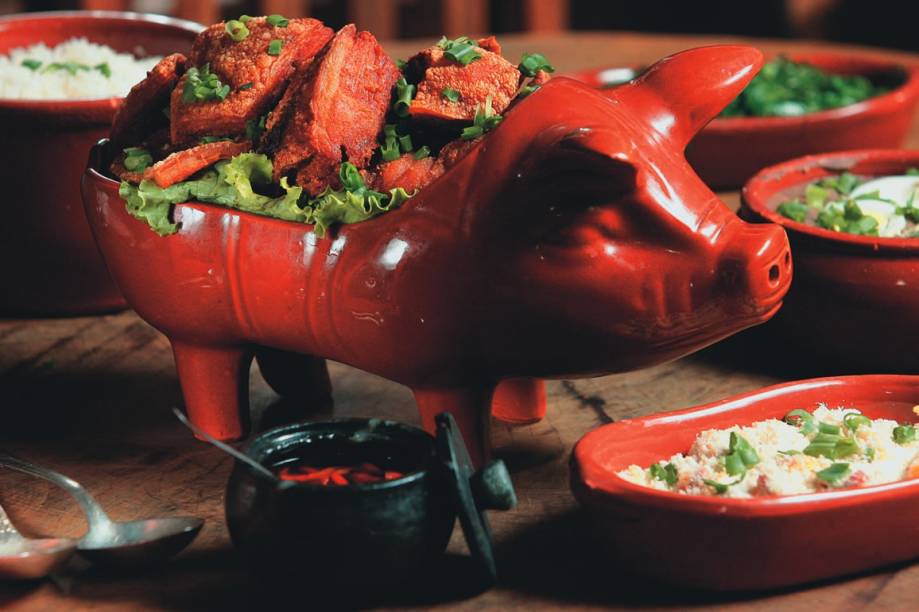 Leitão à pururuca servido no Consulado Mineiro Leitão à pururuca servido no Consulado Mineiro