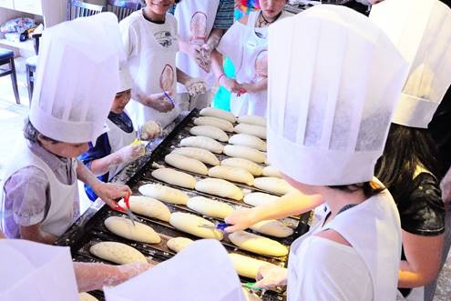 Da massa ao forno: as crianças farão parte de todas as etapas de preparo Da massa ao forno: as crianças farão parte de todas as etapas de preparo