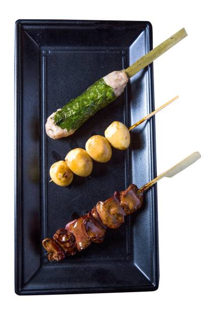 Apetitosos espetinhos orientais Apetitosos espetinhos orientais