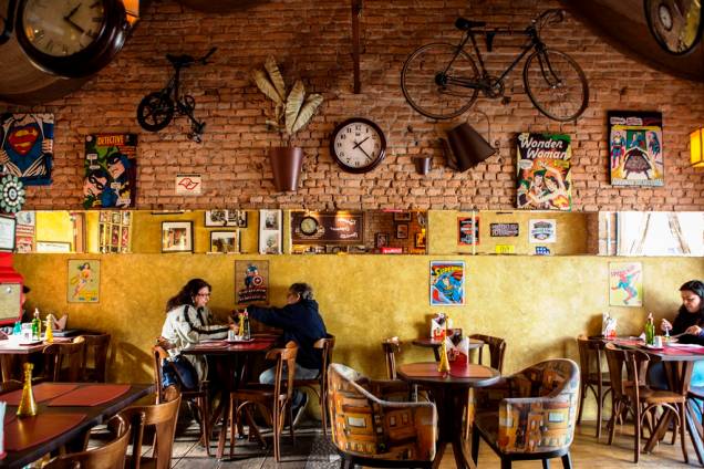 O endereço do café abrigava antes uma loja de frozen yogurt O endereço do café abrigava antes uma loja de frozen yogurt