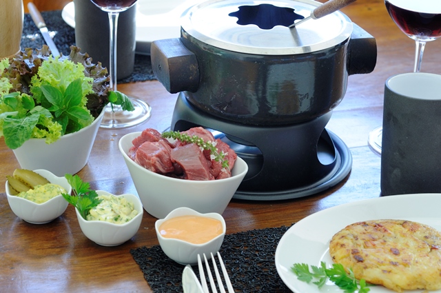 Deck 484: primeiro Festival de Fondues Deck 484: primeiro Festival de Fondues