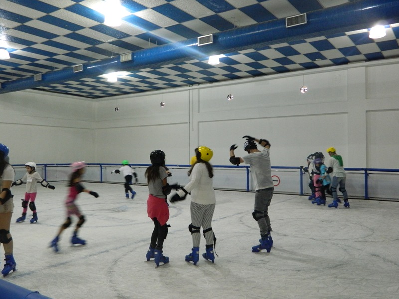 A pista de patinação tem 280 metros quadrados