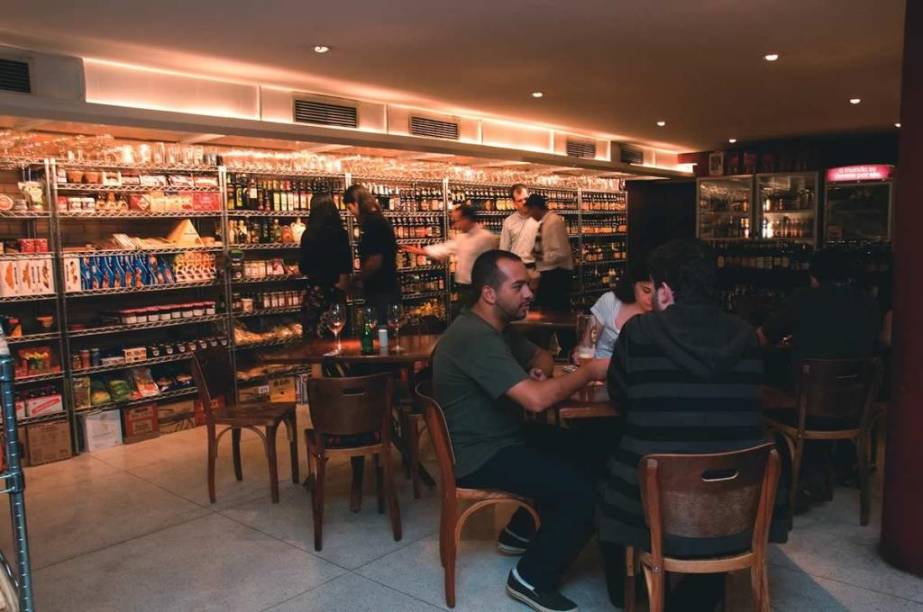 O chope de trigo Schloss, tirado no Empório Alto dos Pinheiros O chope de trigo Schloss, tirado no Empório Alto dos Pinheiros