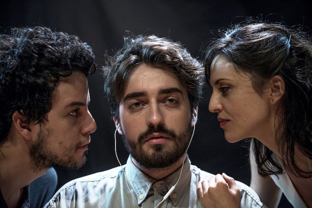 Os atores Johnnas Oliva, Guilherme Mazzei e Laís Marques Os atores Johnnas Oliva, Guilherme Mazzei e Laís Marques