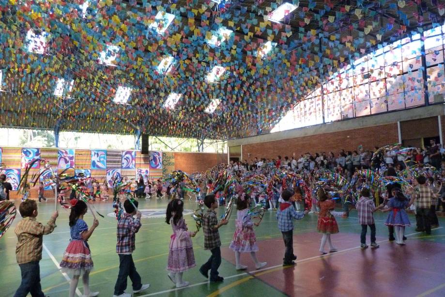 Festa Junina no Colégio Santa Maria recebe até nove mil pessoas