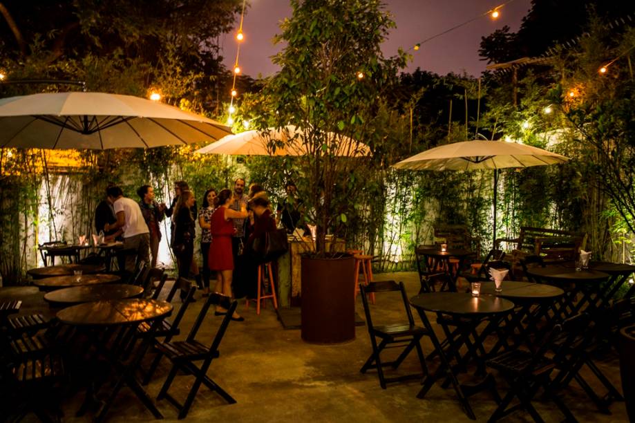 O jardim fica bem concorrido nas noites mais quentes O jardim fica bem concorrido nas noites mais quentes