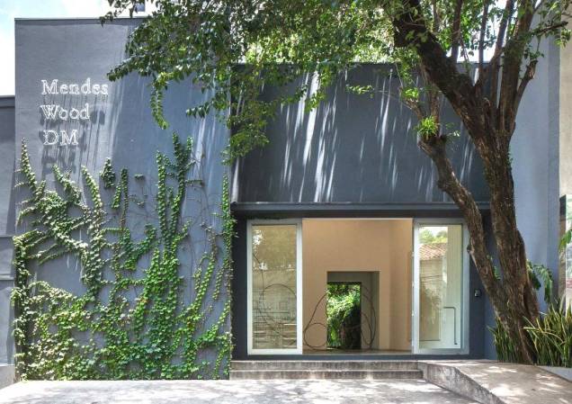Galeria Mendes Wood Galeria Mendes Wood