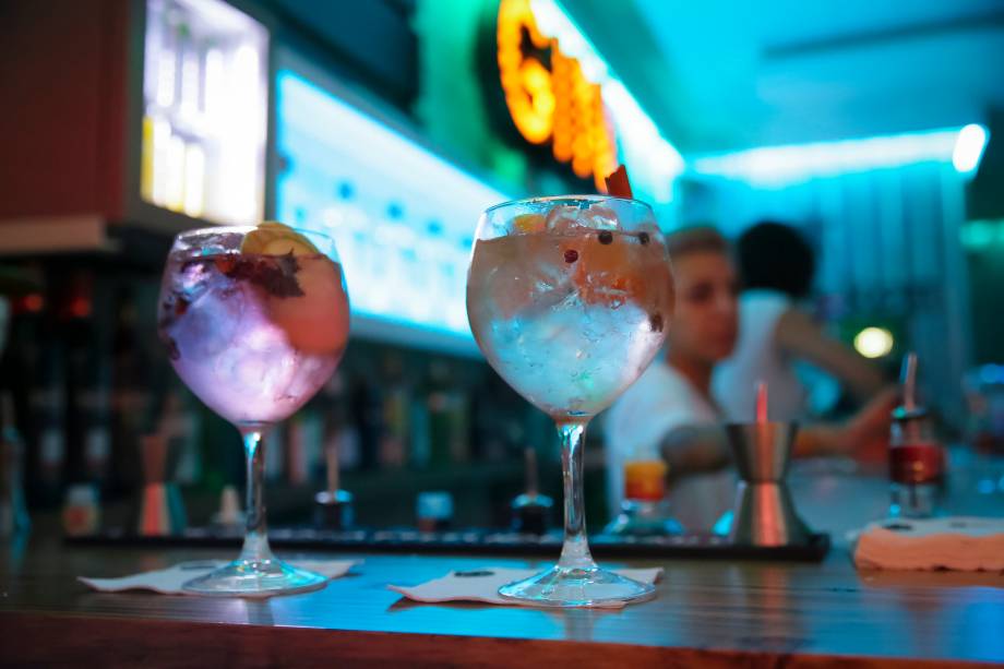 Drinques servidos no G&T Drinques servidos no G&T