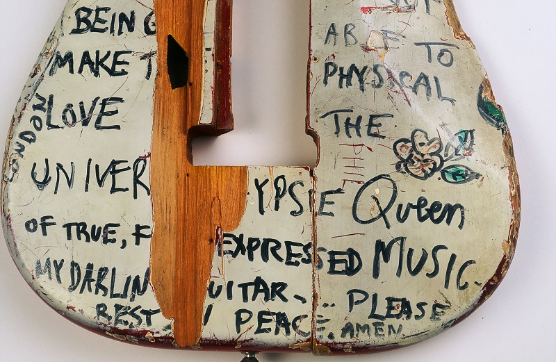 Detalhe da guitarra do The Saville Theatre