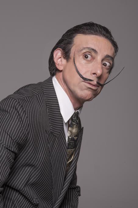 Cassio Scapin interpreta Salvador Dalí na comédia Histeria Cassio Scapin interpreta Salvador Dalí na comédia Histeria
