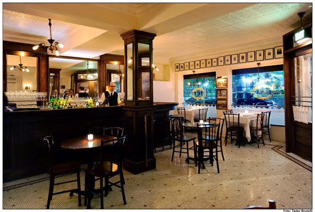 Ici Bistrô: ambiente aconchegante na Rua Pará Ici Bistrô: ambiente aconchegante na Rua Pará