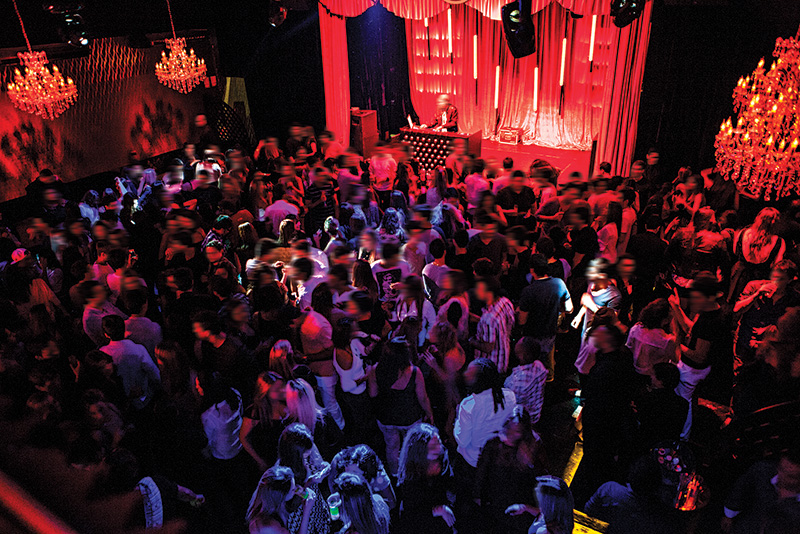 Royal: as domingueiras de funk Royal: as domingueiras de funk